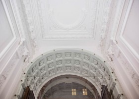 ath-rathaus-ceiling.jpg