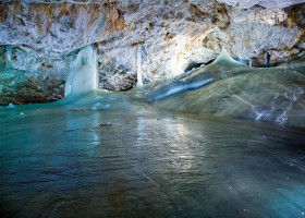 dobsin-ice-cave1.jpg
