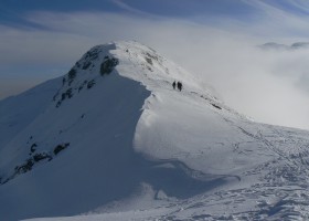 2011-02-22-290-putnici-v-ziarskom-sedle.jpg